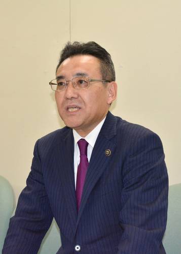 行政指導の可能性に言及する熊谷雄一市長=28日、八戸市庁