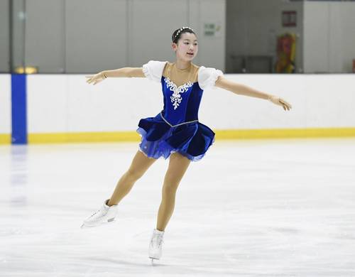 【中学新人女子Aクラス】26・70点で優勝した関向幸実(八戸FSC)=テクノルアイスパーク八戸
