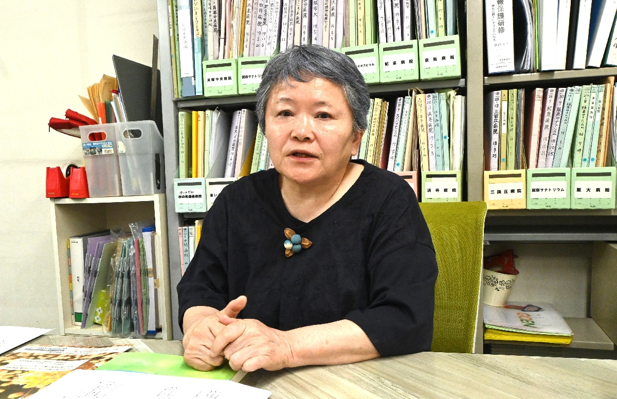 「誰もが安心して受けられる精神医療の実現を」と訴える山本深雪副代表=5月下旬、大阪市