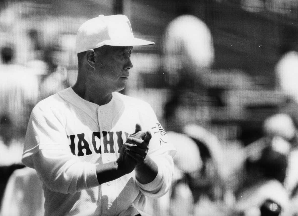 どの大会でも、どんな相手でも「参加するからには頂点を目指す」のが高校野球。子どもたちの可能性は無限だ=1994年8月、甲子園